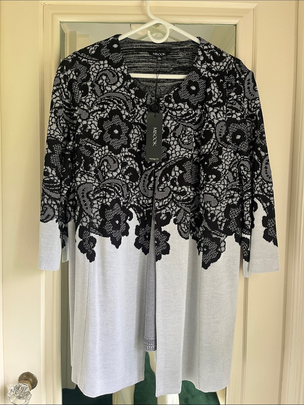 Misook Black and White Knit Patterned Open Cardigan